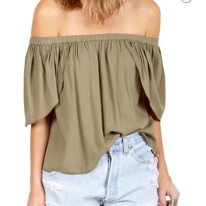 Allegra Top in Tan 
De Lacy